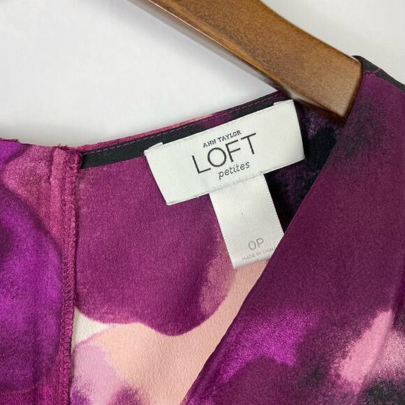 Ann Taylor Loft | Purple Pink Watercolor Ruffle Center Sleeveless Shift Dress - Picture 5 of 6